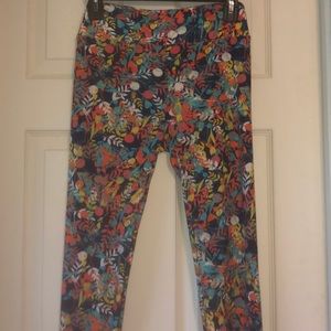 Lula Roe One Size Leggings